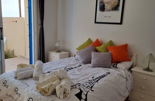 Pissouri House | Breath-taking sunrise &sea view, close to amenities ,Great for couples & family.