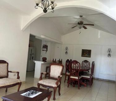 Jinotepe House | Casa amueblada