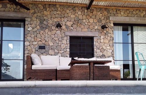 Cantamar de Yankee House | Casa de Canciones - country home where the mountains meet the ocean