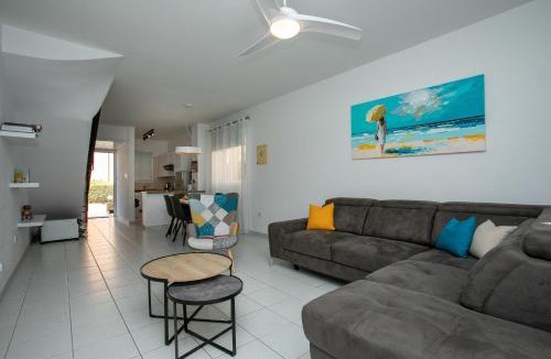 Universal House | Casa Del Sol - Iris Village Universal Paphos, 2BD
