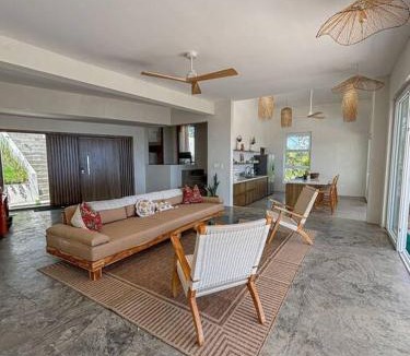 San Juan del Sur Villa | Casa Deriva - Modern 3 Bedroom AC with Pool