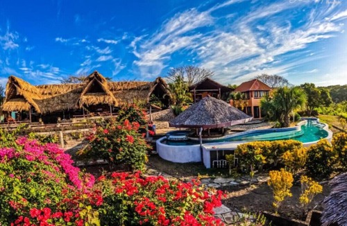 Masatepe Cabin | Casa Maya Lodge – Volcano-View | Infinity Pool