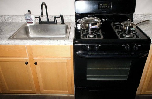 Bancroft Apartment | Cedar Stay LLC
