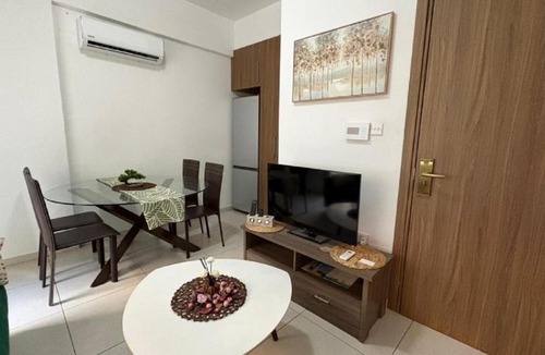 Larnaca City Centre Apartment | Central 1 Bedroom Flat near Finikoudes Beach