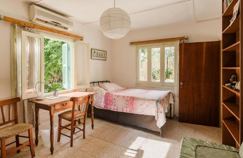 Yenisehir House | Central House In Garden