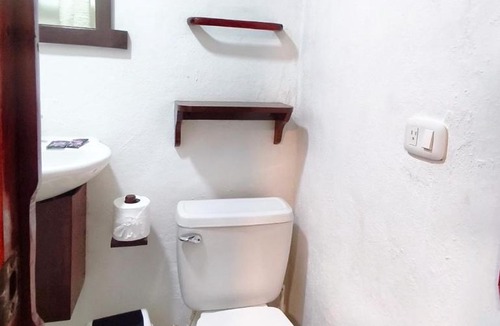 San Juan del Sur Hotel | Chale's House Hotel