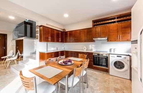 Platres Villa | Chalet Pinecone by Ezoria Villas