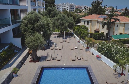 Karavas House | Charming 2-bedroom apartment with WiFi, AC in amazing Alsancak