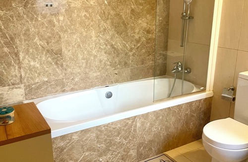 Oroklini Bed & Breakfast | Charming Oroklini Penthouse with Ocean Views and Private Parking