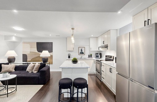 Pickering House | Chic 2BR Suite Stylish Stay w/Kitchen + Free Parking