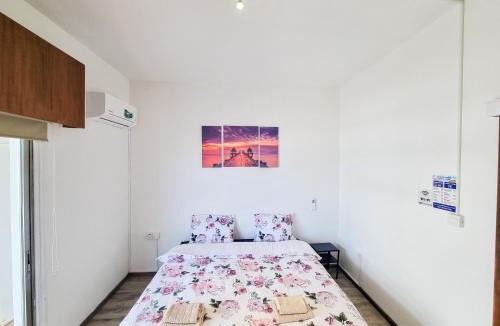 Larnaca City Centre House | CityCenter Rooms Next to the Beach