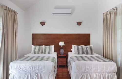 Granada House | Classic Double full size bedroom