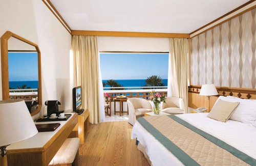 Geroskipou Hotel | Constantinou Bros Pioneer Beach Hotel