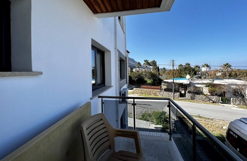 Kyrenia Apartment | Convenient Sea View Flat in Central Kyrenia