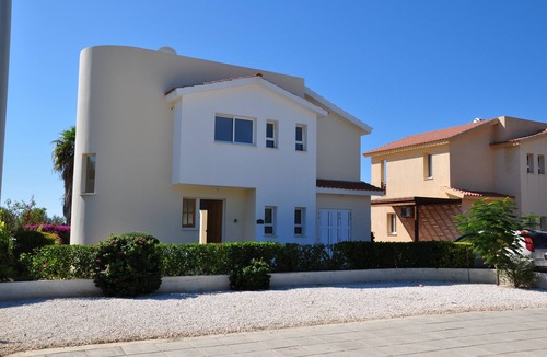 Pegeia Villa | Coral Bay 4 bedroom Villa with private pool and air conditioning