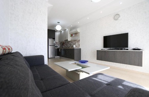 Pegeia Apartment | Coral Bay Cottage