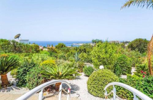 Pegeia Villa | Coral Bay Sunset