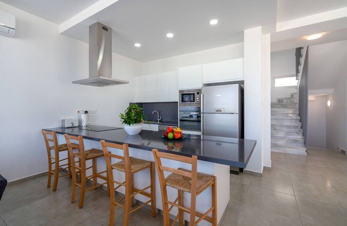 Pegeia House | Coral Beach Villa 5 Bedroom 5 Bathroom 200m from Coast 700m from Coralia Beach