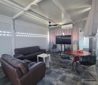 Kato Polemidia Apartment | Costas Court