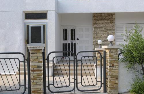 Nicosia Hostel | Costas Hostel Action 2