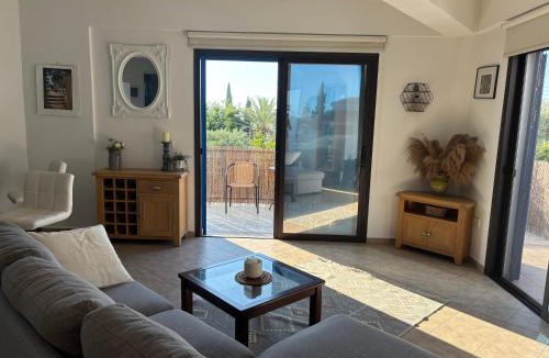 Prodromi Apartment | Cosy home with rooftop terrace