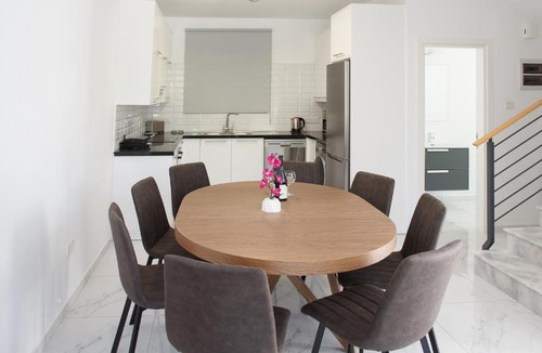Chlorakas Villa | Cosy Paphos Villa - By IMH Travel & Tours