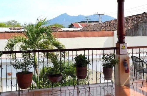 Granada Condo | Cozy 2-bedroom condo in historic Granada with air conditioning and pool.