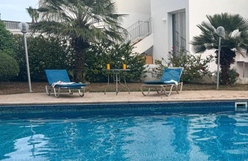 Peyia Town Apartment | Cozy Escape in Peyia, Sea Caves
