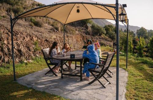 Arakapas Apartment | Cozy Glamping Cabin With Pool, Perfect For Couples & Families