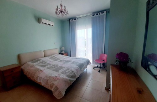 Universal Apartment | Cozy ground floor apartment with sunny veranda