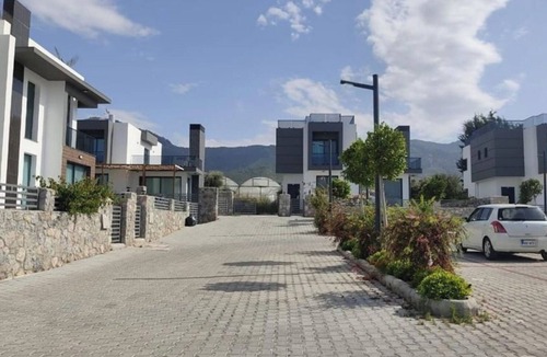 Karavas Condo | Cozy modern place 2 Beds in Girne+greenside View