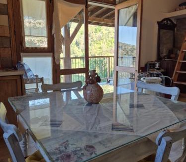 Pedhoulas Cabin | Cozy Paradise