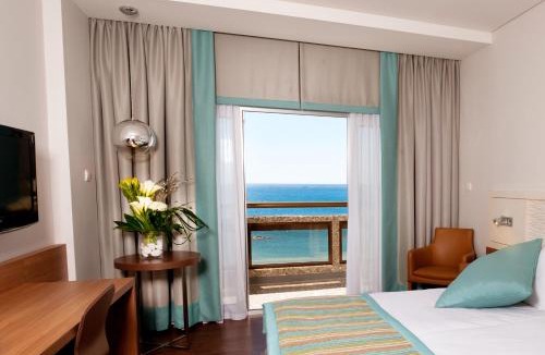 Agios Athanasios Hotel | Crowne Plaza Limassol by IHG