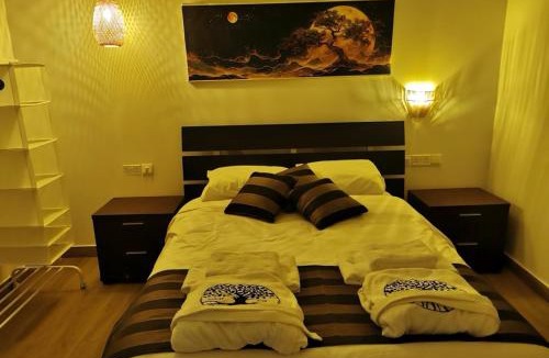 Kannaviou House | Daglas suit