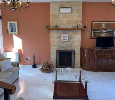 Omodos House | Dean's Mansion