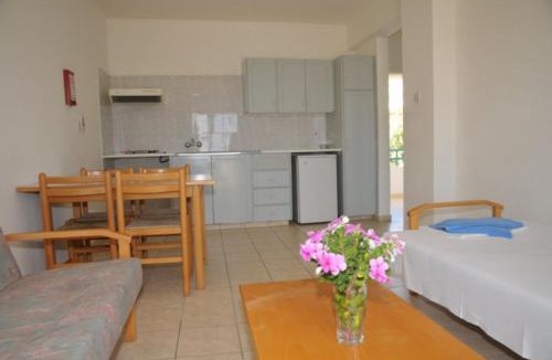 Pernera Apartment | DebbieXenia Hotel Apartments Annex