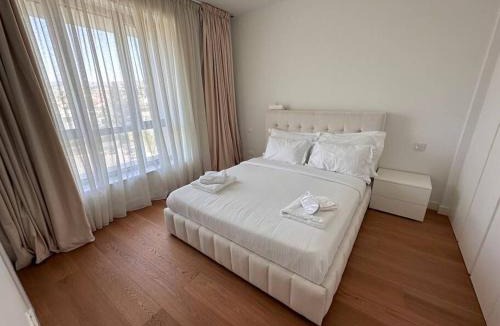 Germasogeia Apartment | Del Mar Beachfront 3 Bedroom 'A' Residence