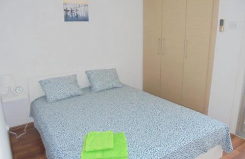 Historical Center Apartment | Delphi Court - large 1 bed -sleeps 4, Near sea/beach - free wifi