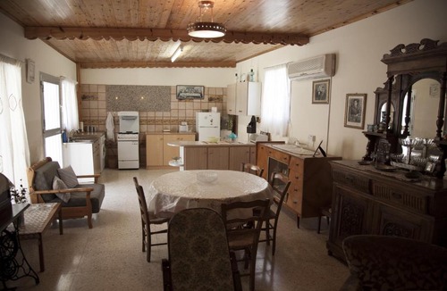 Pissouri House | demetrakis house