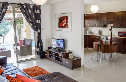 Pernera House | Detached Villa with Private Pool, close to great Beaches, Bars and Restaurants.