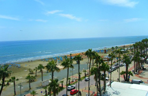 Larnaca City Centre Apartment | Dezo Luxury town Apartment