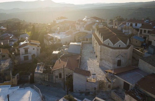 Agios Therapon Cottage | DIONI PALACE - ENHANCE YOUR SENSEs