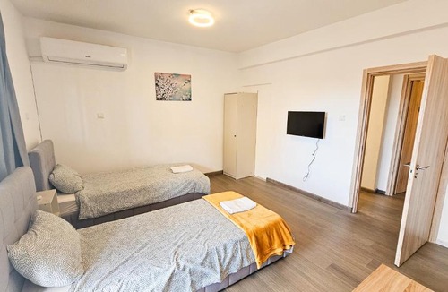 Larnaca City Centre House | Downtown Rooms, 200m from Marina Beach