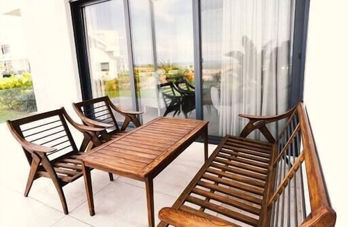 Tatlisu Apartment | Dreamview Suite Beachfront Getaway