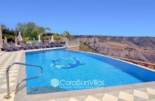 Kathikas Villa | Elegant Huge Villa Large Pool, Ideal For Weddings