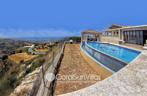 Kathikas Villa | Elegant Villa in Prime Location, Ideal for Weddings, Amazing Pool & Terrace
