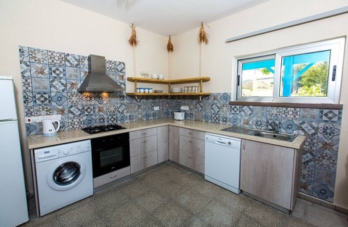 Argaka Villa | Elegant Villa, Private Pool, Sauna, Views to Mediterranean Coast & Countryside (Disabled Friendly)
