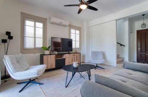 Kouklia Villa | Eleon Villa