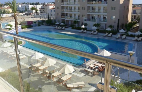 Universal Apartment | Elysia Park Apartment 203