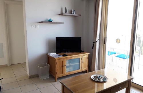 Universal Apartment | Elysia Park Apartment 403